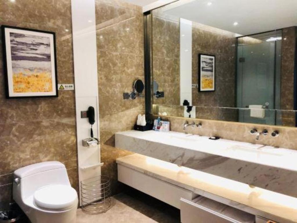 Rock Platinum Sea View Hotel Sanya Eksteriør billede