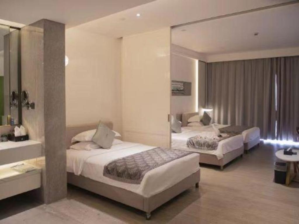 Rock Platinum Sea View Hotel Sanya Eksteriør billede