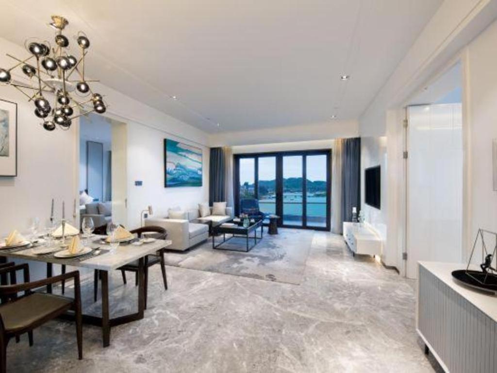 Rock Platinum Sea View Hotel Sanya Eksteriør billede