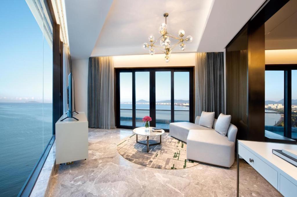 Rock Platinum Sea View Hotel Sanya Eksteriør billede